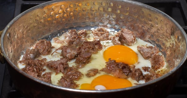 Yumurtalı Kavurma
